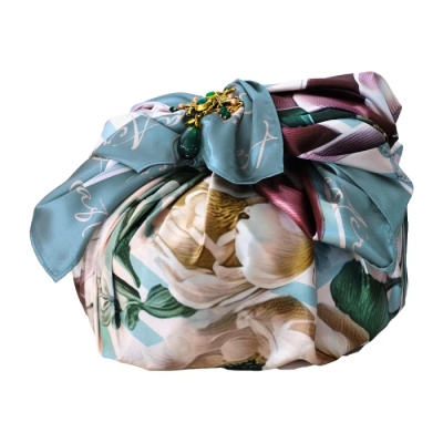 Easter Dove with Dark Chocolate + Silk Scarf Rustichella d’Abruzzo 1000gr