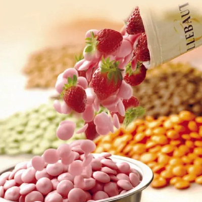 Callebaut Strawberry Chocolate Couverture Drops 2.5kg