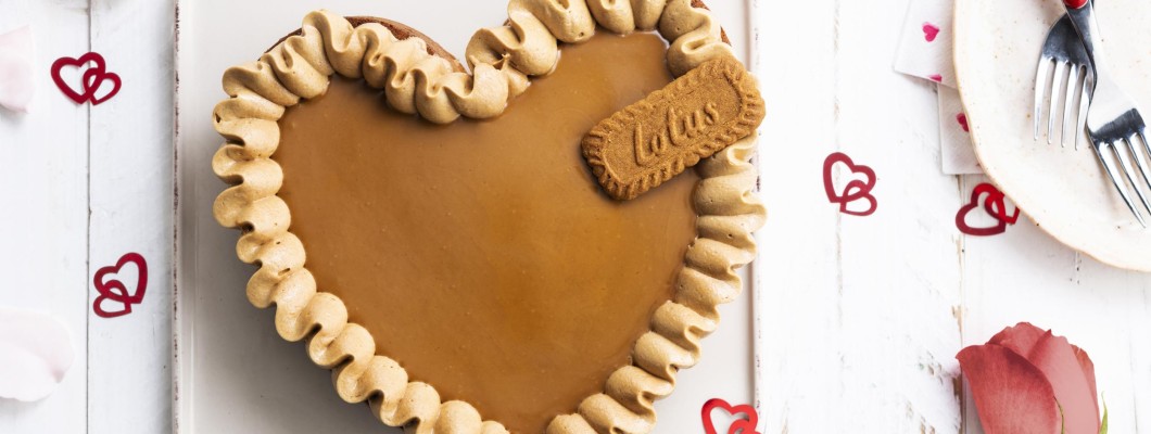 Biscoff Love Cake Recipe: The heart that melts in your mouth!