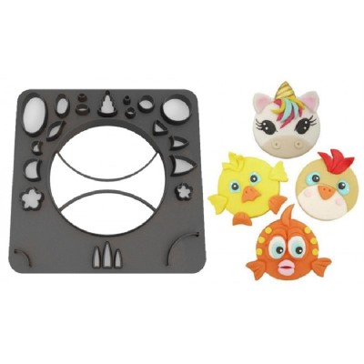 Magical Faces Cutter 13cm