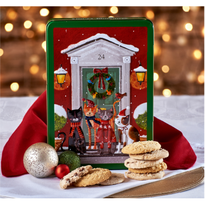 Butter Cookies in Two Flavors (Ginger-Lemon and Chocolate Chip) in a Metal Box Snowy Cats on Doorstep Grandma Wild's 300gr