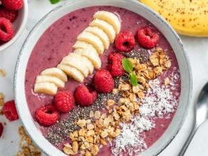 Acai Protein Bowl: Το πιο δροσερό και θρεπτικό πρωινό σε Bowl