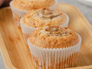 Η Συνταγή που Θα Λατρέψει το Μωρό σου: Αφράτα Βρεφικά Muffins με Μπανάνα, Μήλο & Βρώμη! (+9 μηνών)