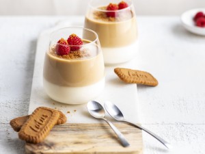 Συνταγή για την πιο Νόστιμη Lotus Biscoff Panna Cotta: Απόλαυση σε κάθε κουταλιά