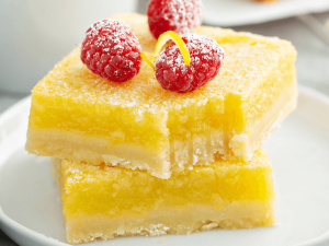 Η πιο Δροσερή Συνταγή για Lemon Bars - Λεμονάτες Μπουκιές Ευτυχίας!