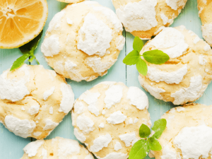 Συνταγή για Lemon Crinkle Cookies: Αφράτα, αρωματικά και γεμάτα φρεσκάδα!