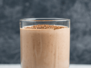 Συνταγή για Peanut Butter Protein Smoothie: Απόλαυση και Ενέργεια σε Κάθε Γουλιά!